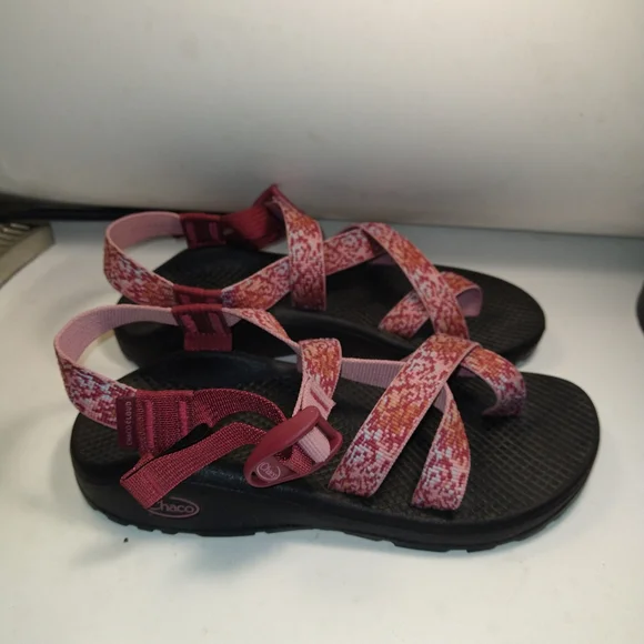 Chaco Z/Cloud 2 Strappy Sport Hiking Sandals Women's sz 8. - Picture 1 of 11